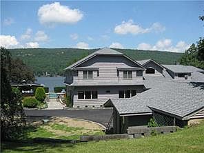 1st image of 2 Dennis Place