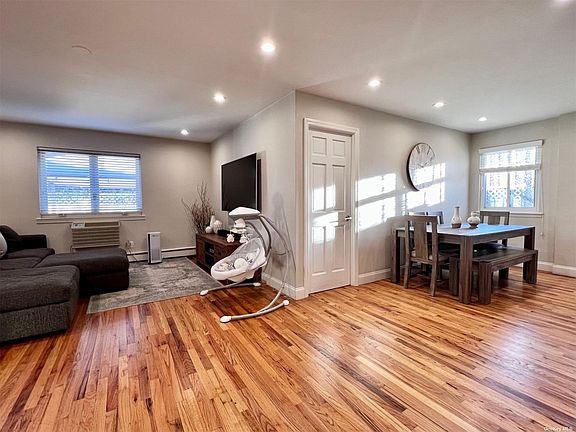3rd image of 2065 49th St Floor 1