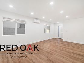 649 W 92nd St