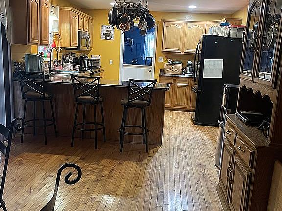 4th image of 802 Pinto Ln