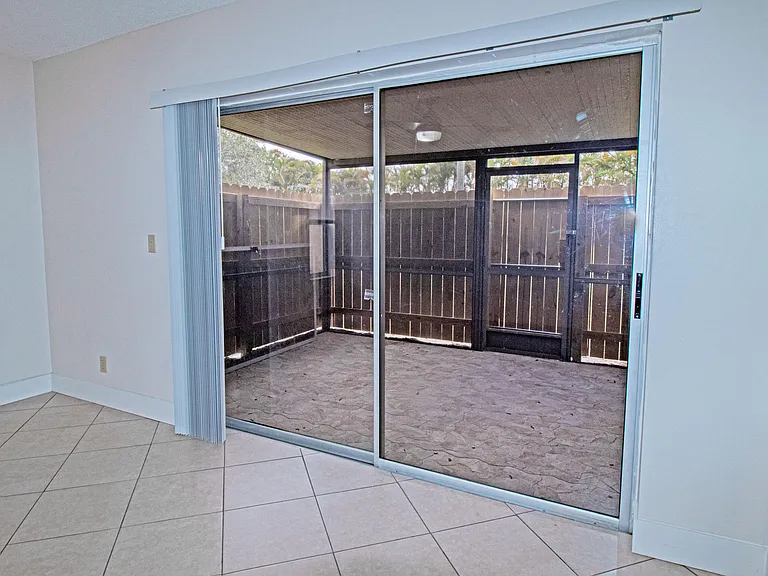 8883 SE Hobe Ridge Ave — Photo 35