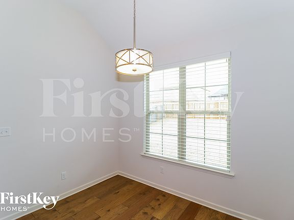 5th image of 105 Hidden Meadows Ln