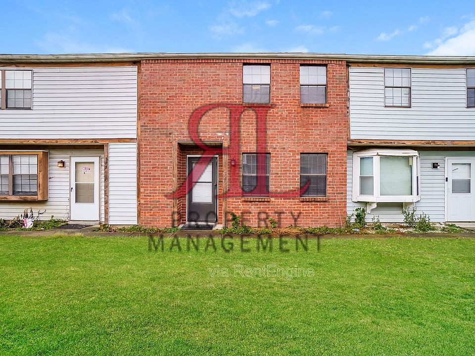 1st image of 320 Cross Wind Dr