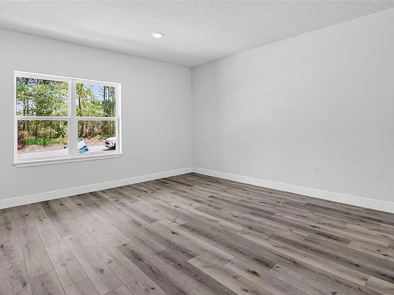 7938 N Maltese Dr — Photo 3
