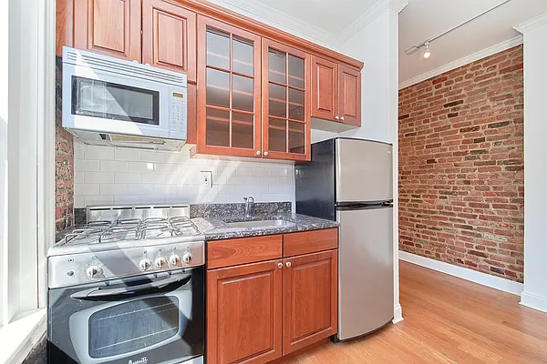 Rented by Living New York | media 12