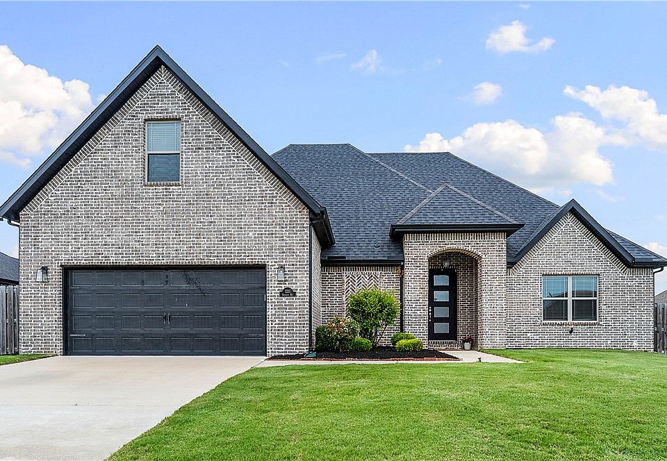 1st image of 1211 Brandon Way