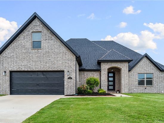 1211 Brandon Way, Bentonville, AR 72713