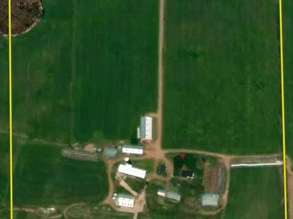 2nd image of 1847 Dubois Rd