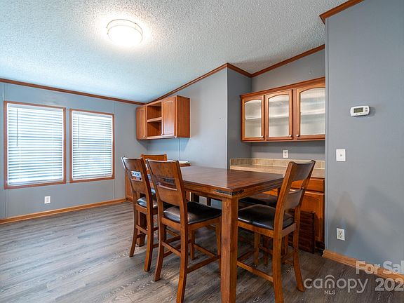 5th image of 124 Kodak Dr