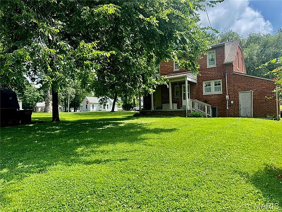 2nd image of 413 McAdams St