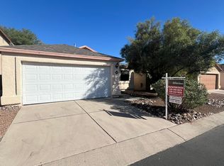 8050 N Tackroom Ln, Tucson, AZ 85741