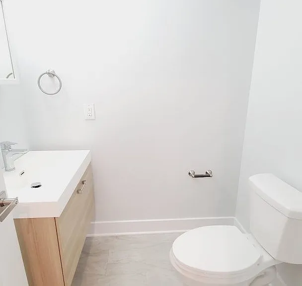 3852 W Girard Ave — Photo 4