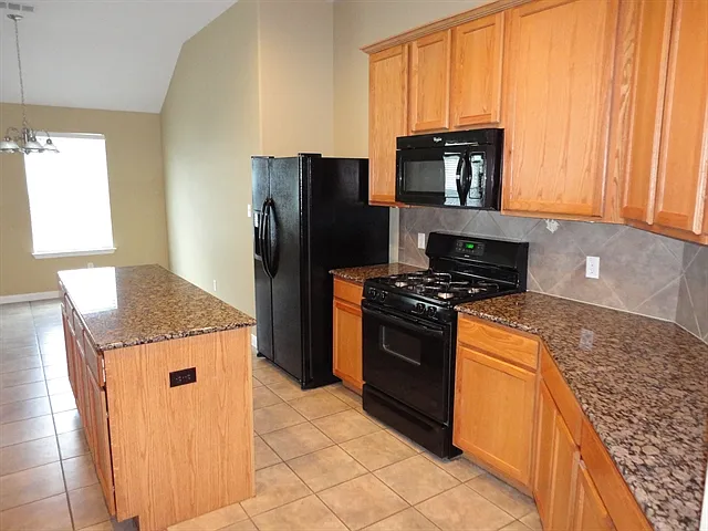 4118 Hidden View Ct — Photo 3