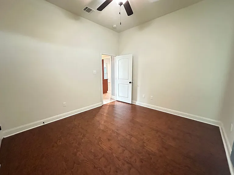 240 Danielle Dr — Photo 24