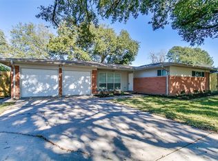 7927 Glenheath St, Houston, TX 77061