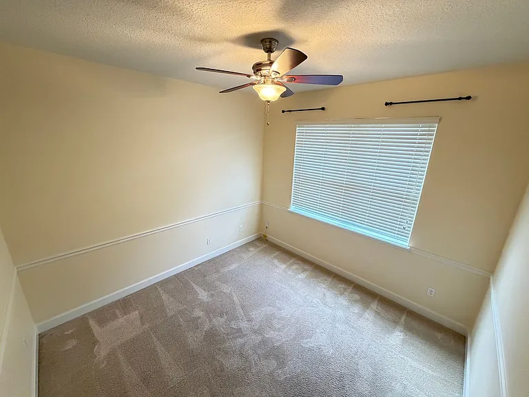 11867 Padua Ln — Photo 32