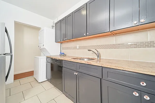 Rented by The Agency | media 1
