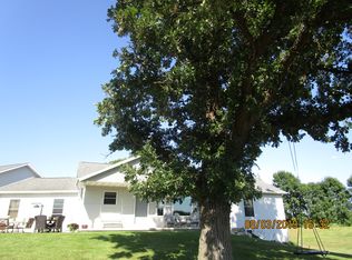 31565 775th Ave, Ellendale, MN 56026