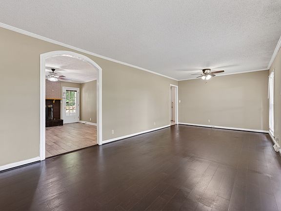 2nd image of 117 Morgan Ct