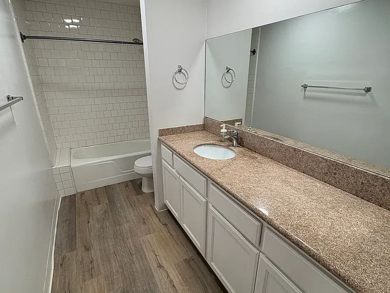 2nd bathroom