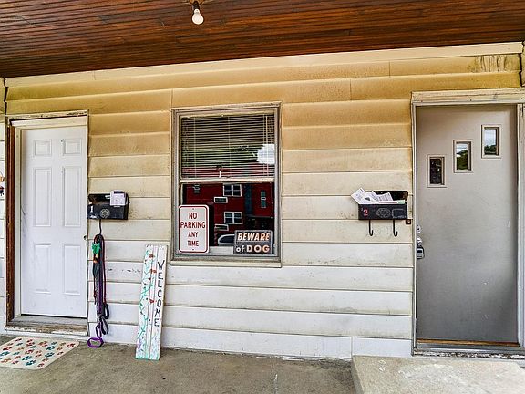 5th image of 2114 Lawn Ave