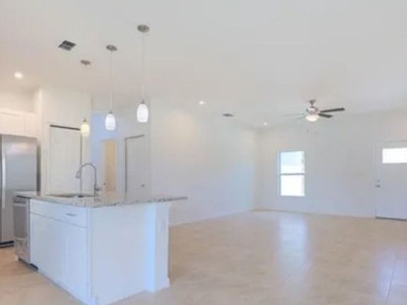 5th image of 118 Pompei Dr