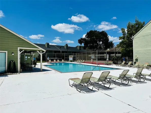 14777 Wunderlich Dr APT 1514, Houston, TX 77069