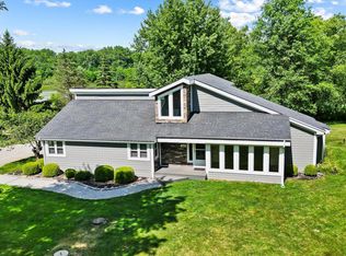 7990 Baird Rd, Groveport, OH 43125