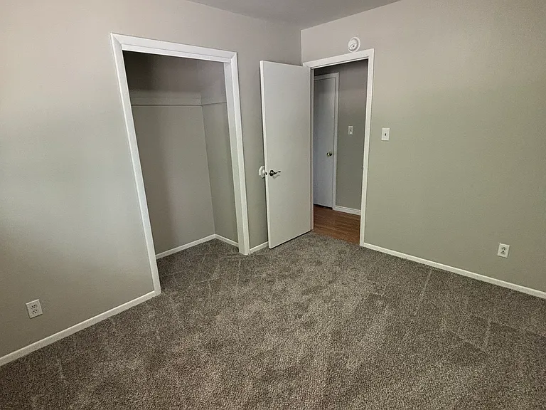 3495 Montebello Dr W — Photo 5