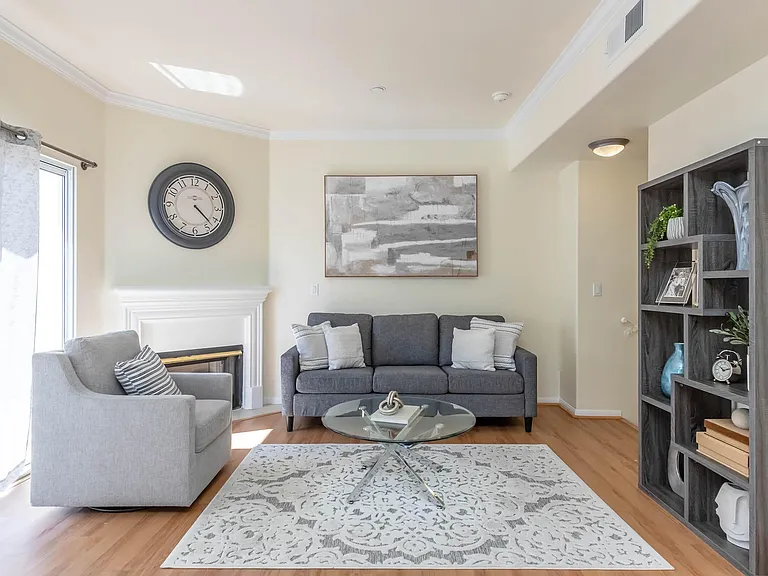 Colony Townhomes — Photo 128