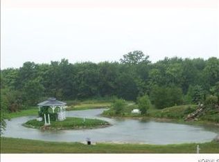 8930 Plank Rd, Montville, OH 44064