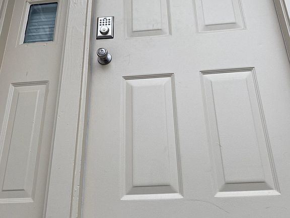 Entry .. Manual and Keyless