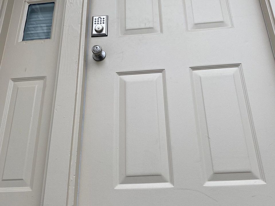 Entry .. Manual and Keyless