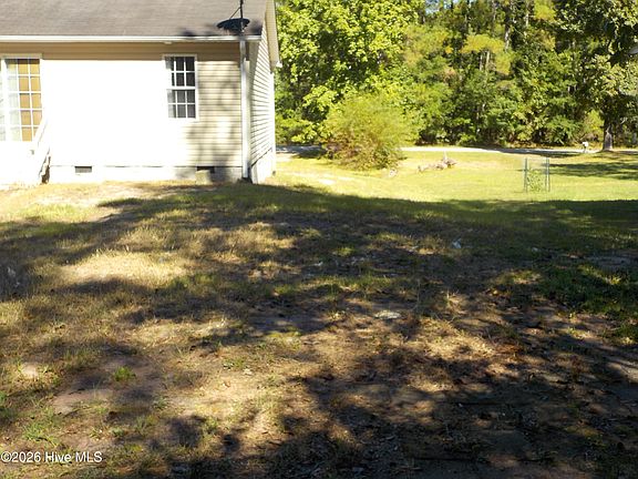 5th image of 285 Walnut Road