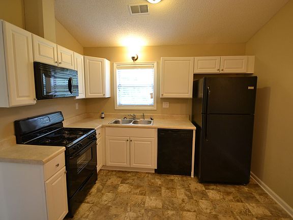 5th image of 2996 Patten Dr
