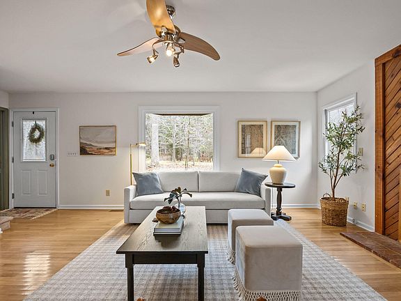 5th image of 109 Persimmon Hill Rd