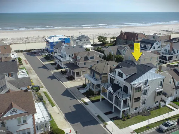 100 S Frontenac Ave, Margate, NJ 08402