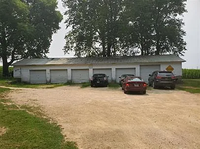 651 E Currier Rd #B — Photo 6