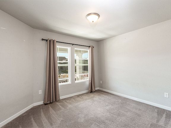 3rd image of 3878 Ivy Hill Dr