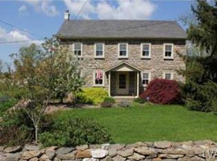 8279 Spring Creek Rd, Alburtis, PA 18011