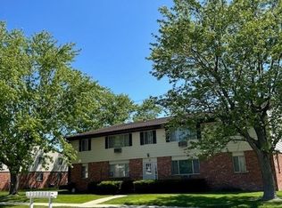 25 West St #25WEST4, Elkhorn, WI 53121