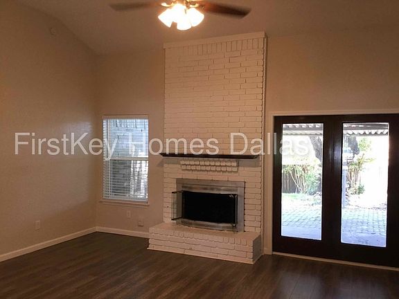 4th image of 1620 Oxford Pl