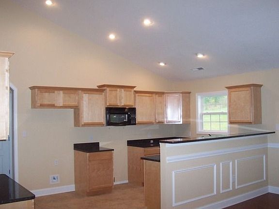 3rd image of 5666 Autumn Creek Dr