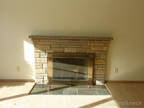 5th image of 20305 Fleetwood Dr