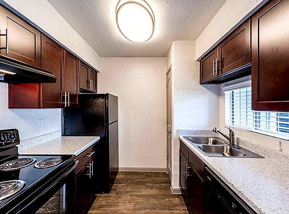 3rd image of 6450 W Bellfort St