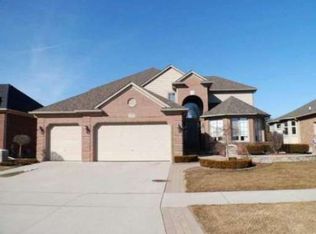 21757 Sandra Theresa Dr, Macomb, MI 48044