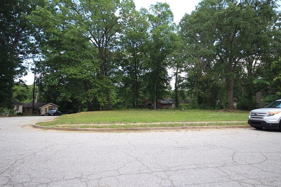 1st image of 457 Bethlehem Dr