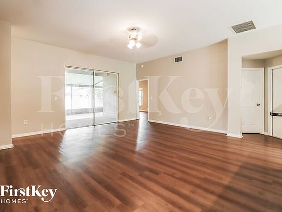 5th image of 10451 Ashley Oaks Dr