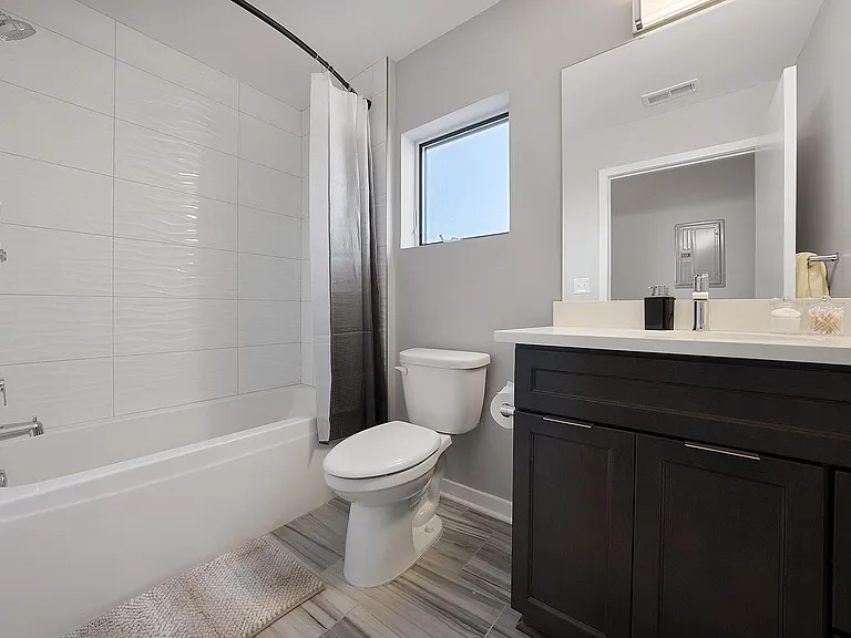 430 Jefferson Ave #203 — Photo 11