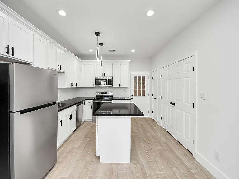 8015 Elbert St #A/B — Photo 4